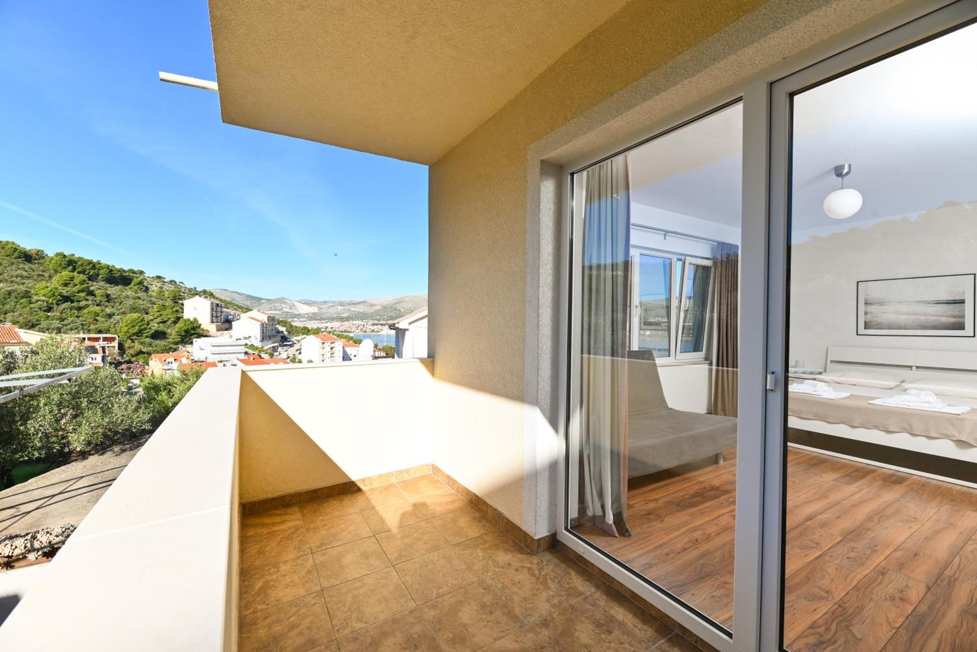 Apartments Bluesky Trogir Exteriör bild